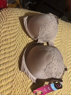 Maidenform Lace-Accent Molded Bra - Taupe